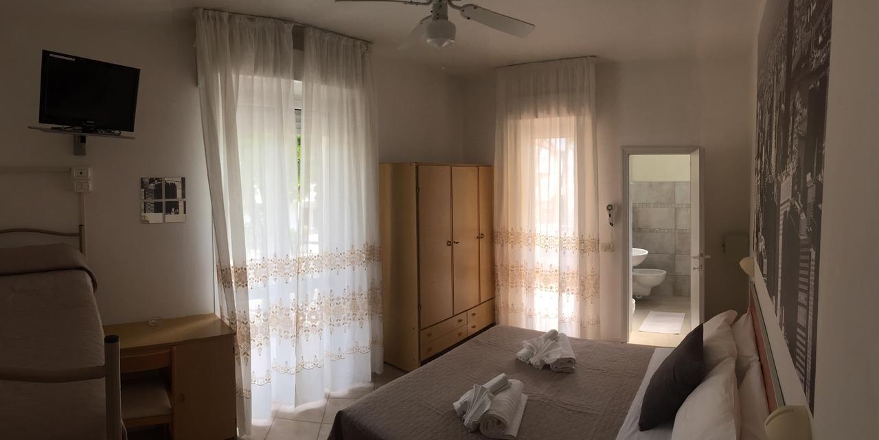 Hotel Monti Ричоне Екстериор снимка
