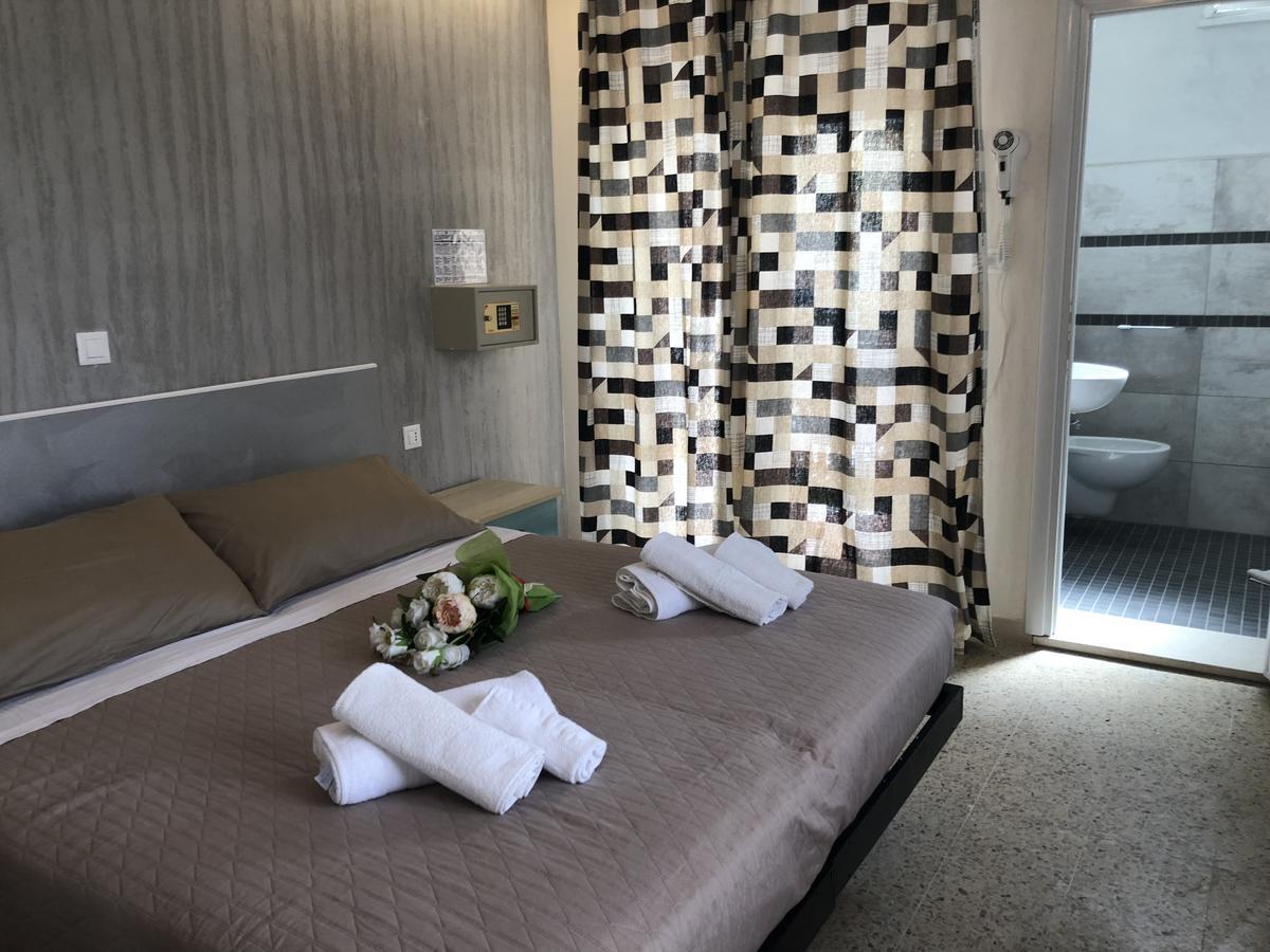 Hotel Monti Ричоне Екстериор снимка