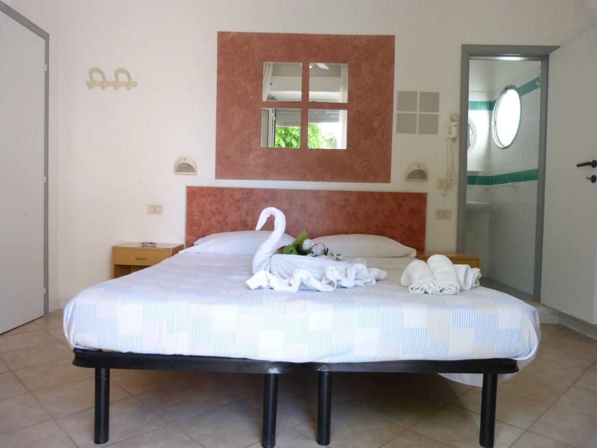 Hotel Monti Ричоне Екстериор снимка